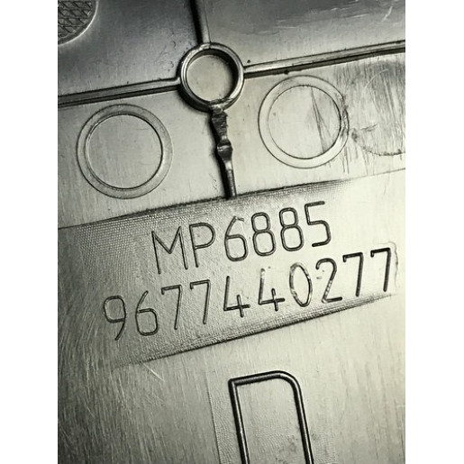 Накладка середньої стійки права Peugeot 308 SW 2013-2021 9677440277